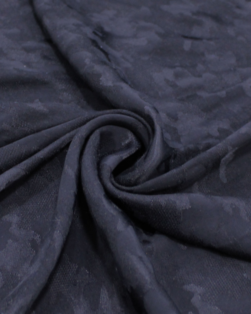 Tecido Viscose Texturizada Brocado Camuflado Tons de Preto