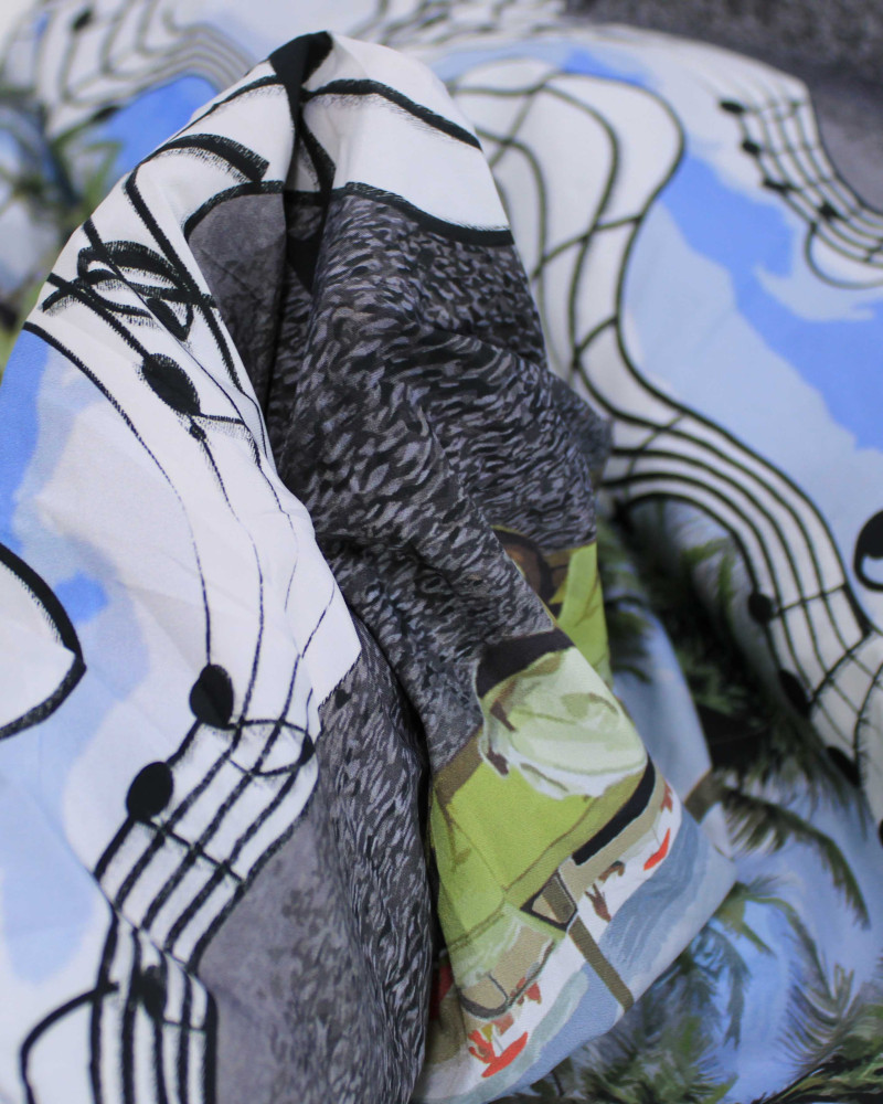 Tecido Tactel Fino Multi Estampa Vertical Carros e Música Colorido