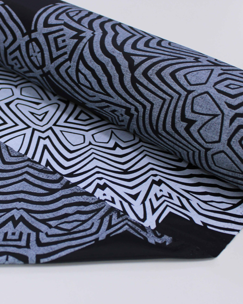 Tecido Tactel Fino Macro Estampa Abstrata Branco e Preto