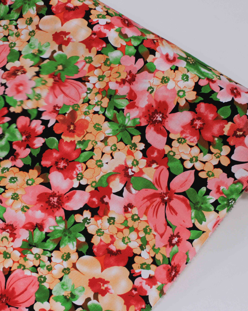 Tecido Viscose Texturizada Tapete Floral Colorido e Preto