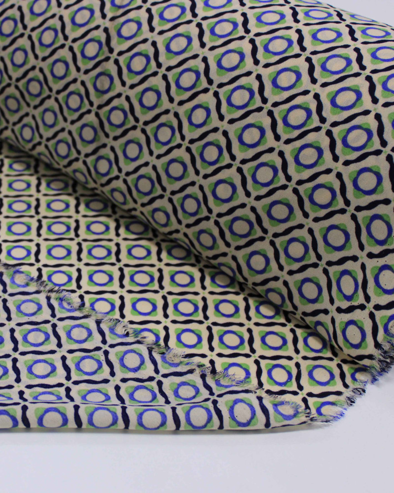 Tecido Crepe Chiffon Grosso Estampa Multi Geométrica Azul, Verde e Bege