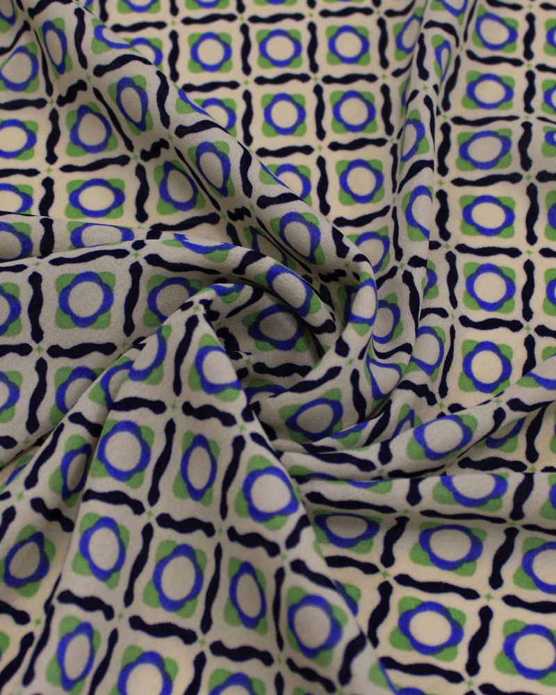 Tecido Crepe Chiffon Grosso Estampa Multi Geométrica Azul, Verde e Bege