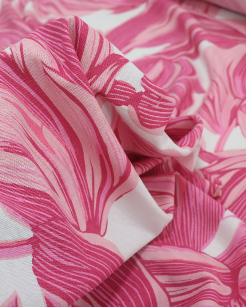 Tecido Linho Misto Estampado Macro Folhas Tons de Rosa e Branco