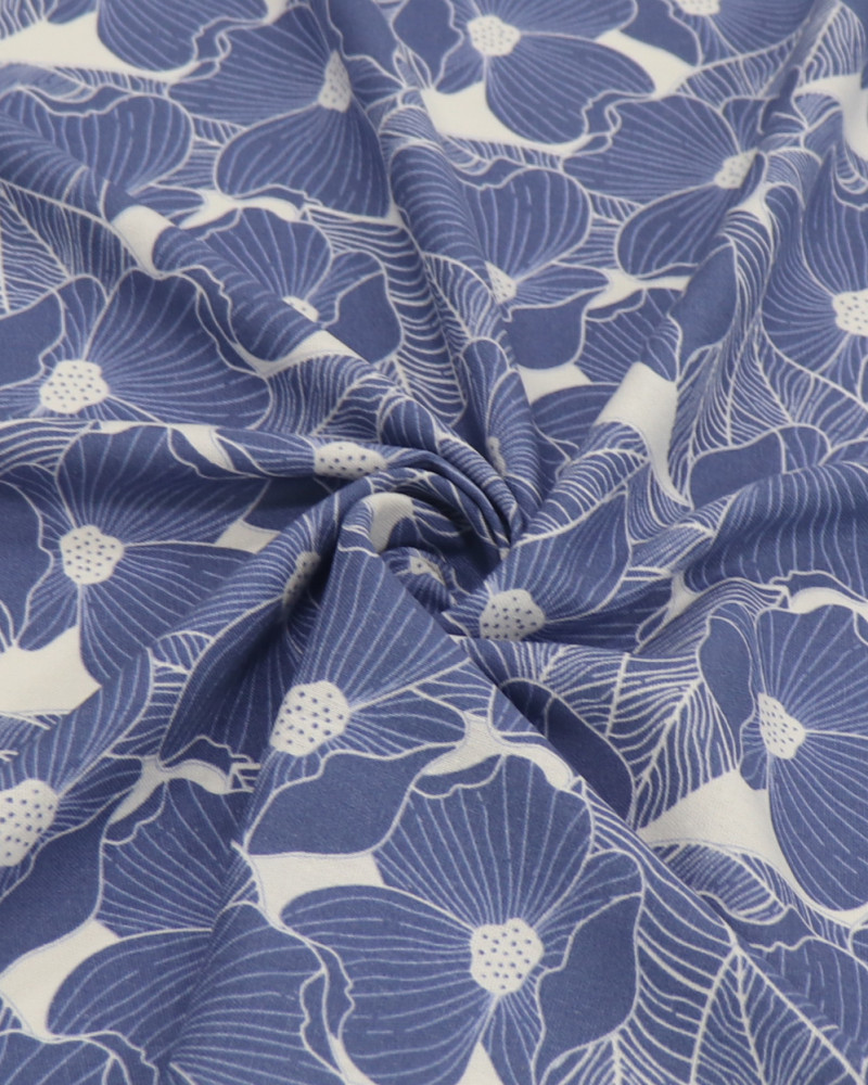 Tecido Linho Misto Estampado Tapete Floral Azul e Branco