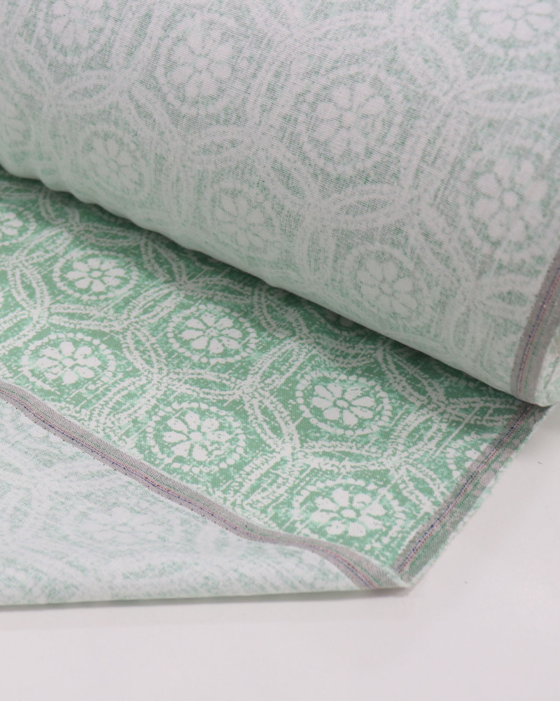Tecido Linho Misto Estampado Mandalas e Flores Branco e Verde Menta
