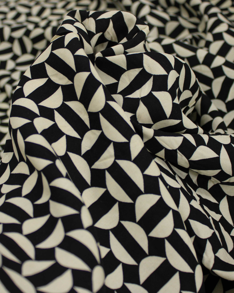 Tecido Viscose Semi Círculos Creme e Preto