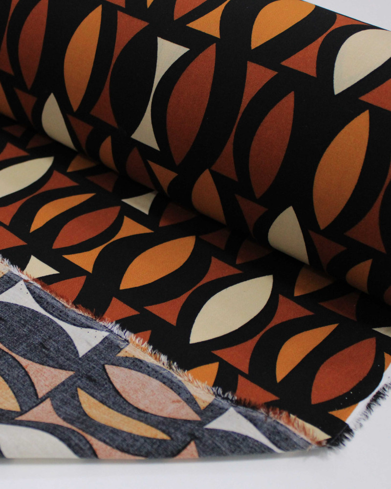 Tecido Viscose Estampa Geométrica Bege, Castanho e Preto