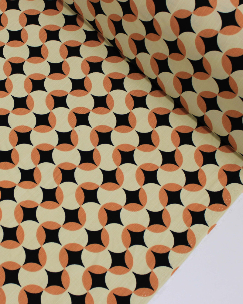 Tecido Viscose Texturizada Poá Estampado Argila, Creme e Preto