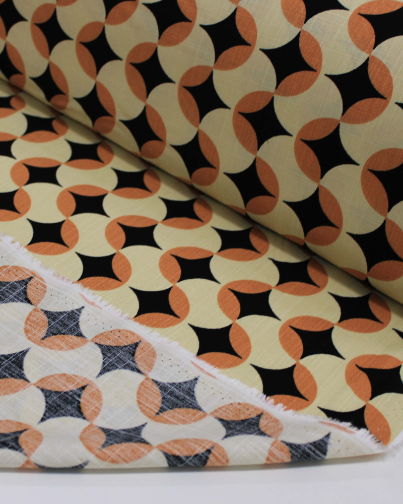 Tecido Viscose Texturizada Poá Estampado Argila, Creme e Preto