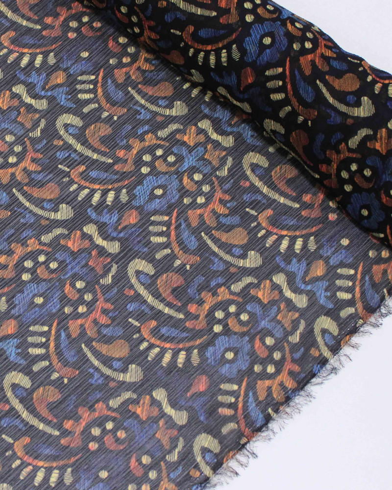 Tecido Crepe Chiffon Texturizado Italiano Estampa Absrata em Riscos Colorido e Preto