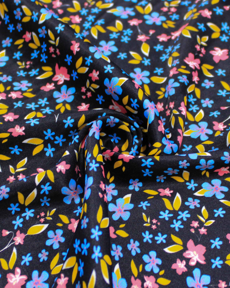 Tecido Viscose Acetinada Italiano Micro Tapete Floral Rosa, Azul e Preto