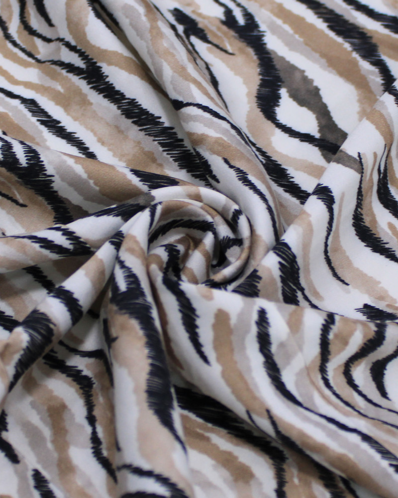 Tecido Viscose Italiana Listras Onduladas Preto, Tons de Bege e Branco