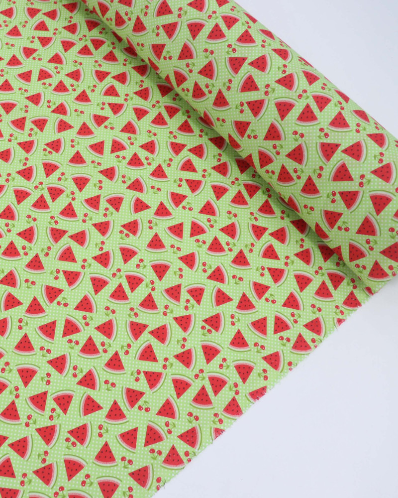 Tecido Tricoline Mista Micro Poá Branco, Cerejas e Melancias (1.4m)