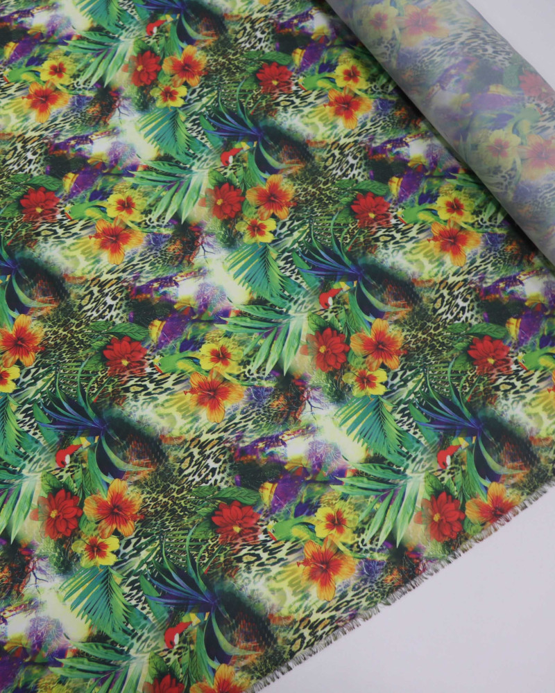 Tecido Crepe Silk Animal Print Tons de Verde
