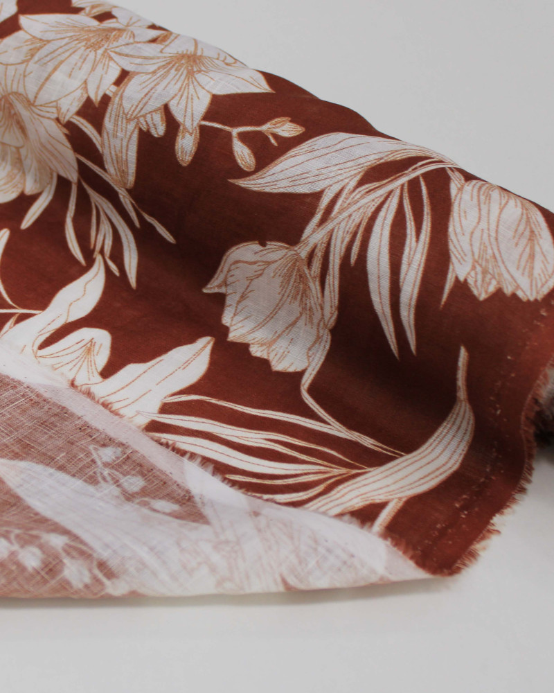 Tecido Linho Puro Italiano Ramos Florais Branco e Castanho