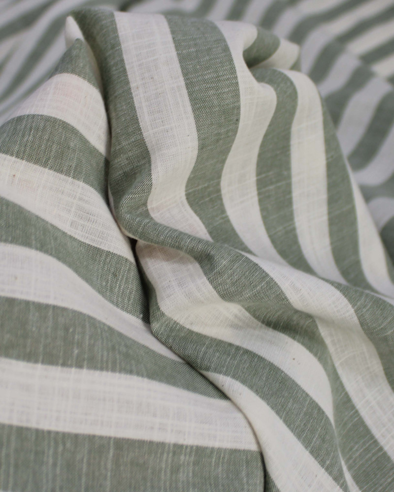 Tecido Tricoline Verano Flamê Listras Regulares Offwhite e Verde Sálvia