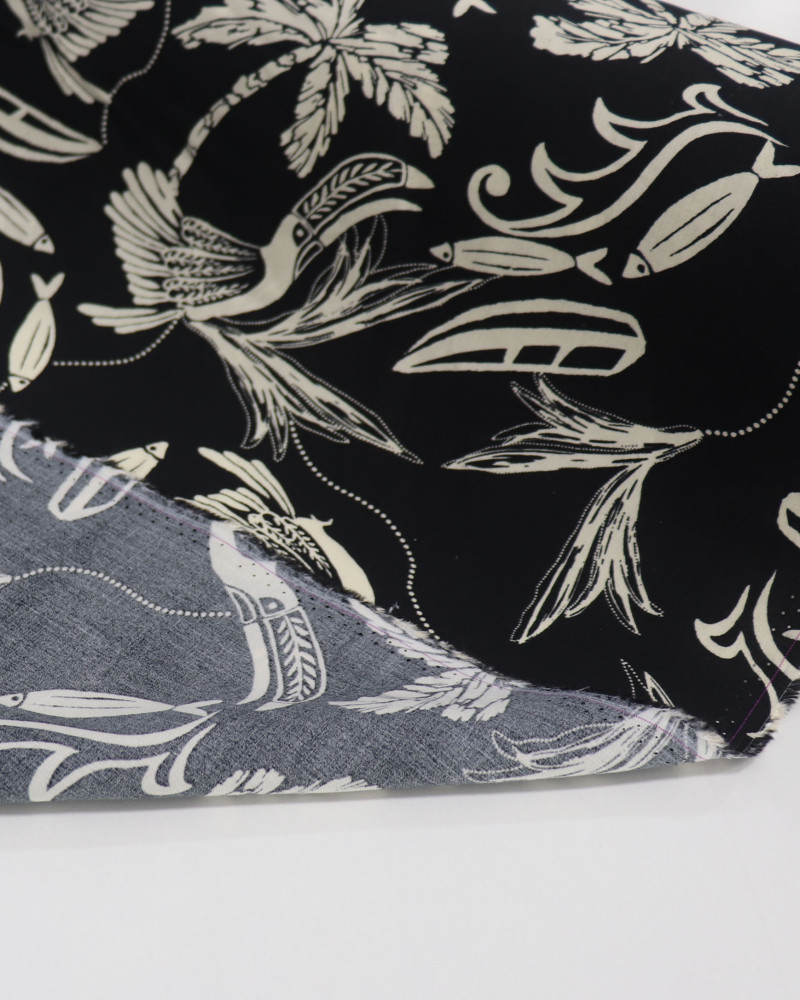 Tecido Viscose Estampa Tropical Creme e Preto