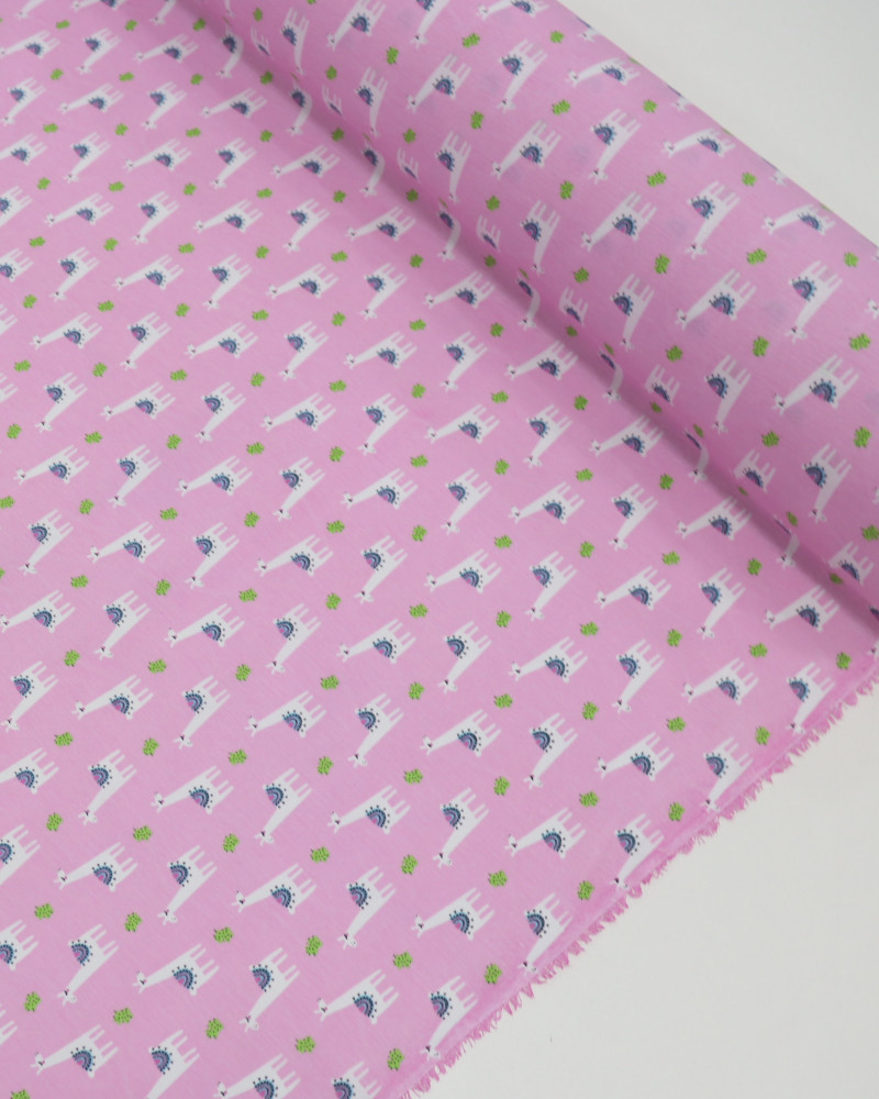 Tecido Tricoline Mista Lhamas e Cactos Branco, Verde e Rosa