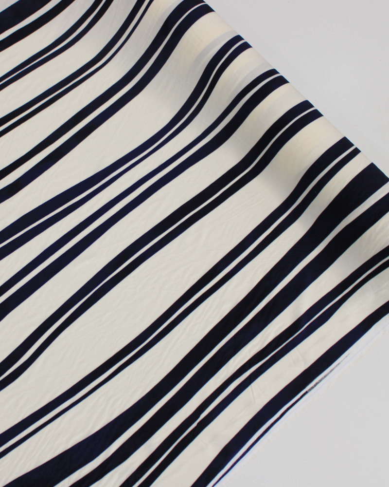 Tecido Viscose Italiano Listras Duplas Azul Marinho Noite e Offwhite