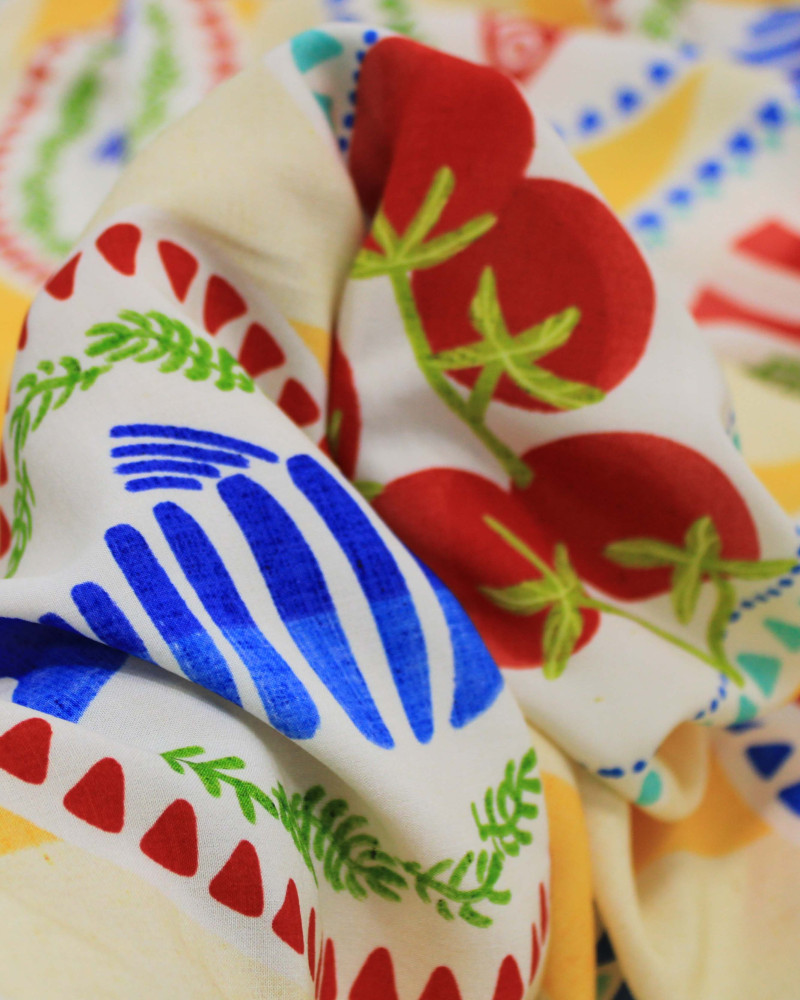 Tecido Viscose Premium Sardine Multi Estampas em Listras Colorido e Tons de Amarelo