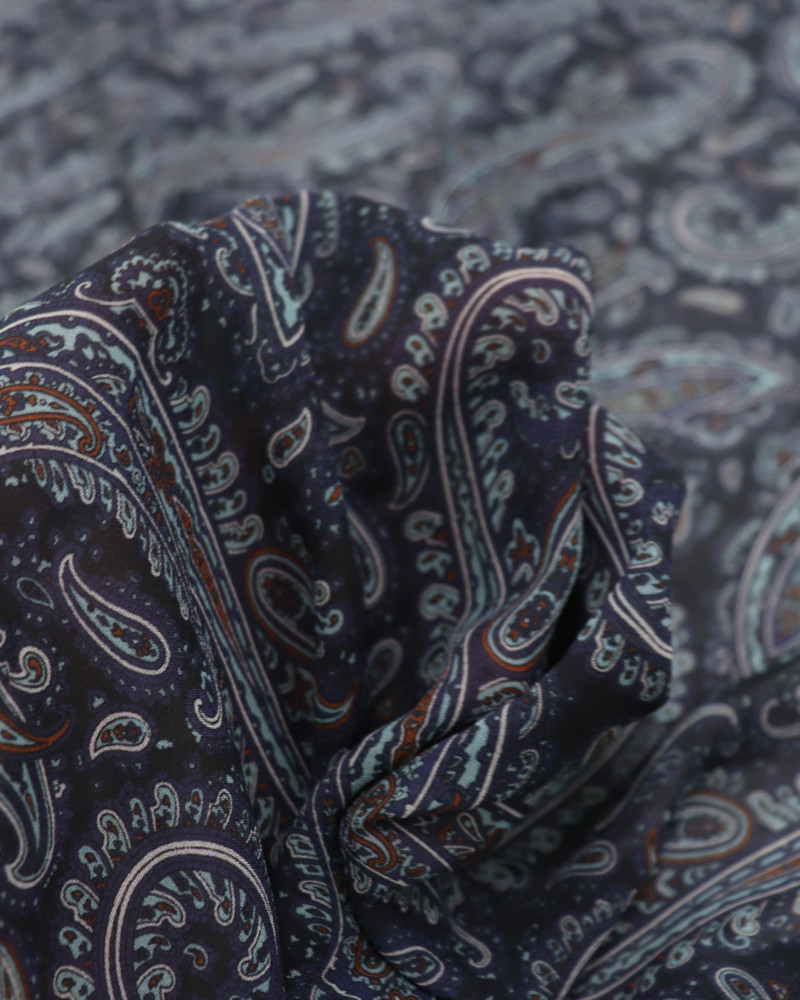 Tecido Crepe Chiffon Estampa Paisley Azul Ardósia