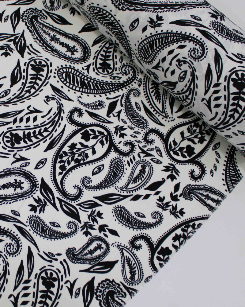 Tecido Crepe Sarjado Cashmere Estampado Preto e Offwhite