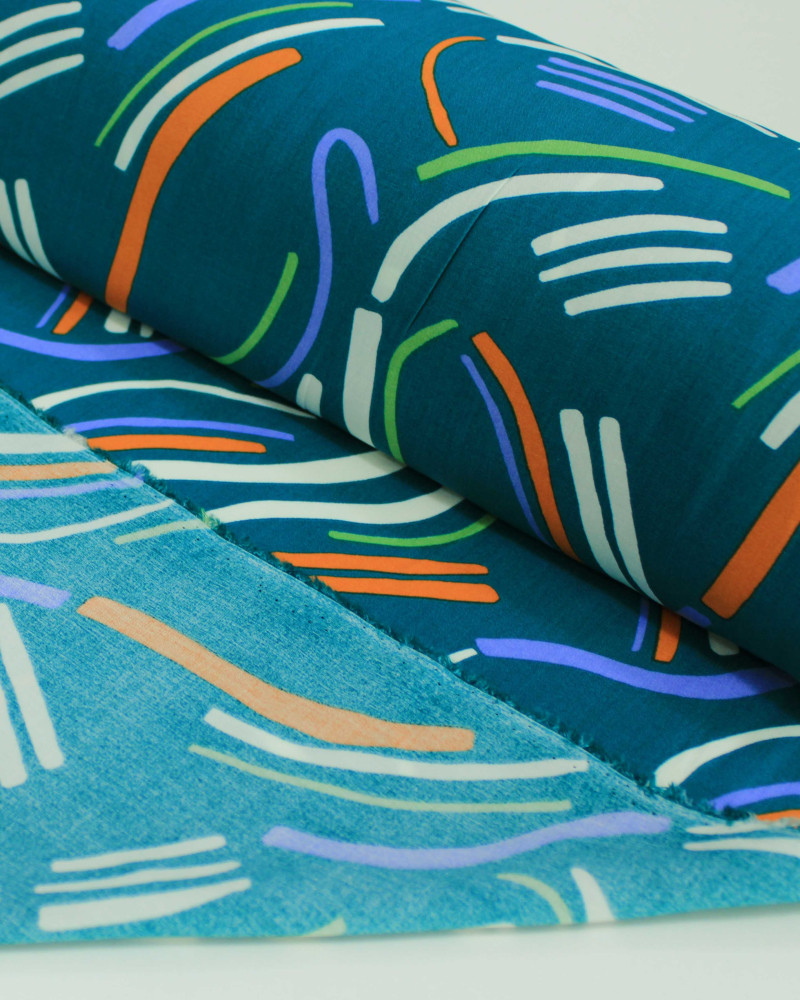 Tecido Viscose Riscos Coloridos e Verde Água