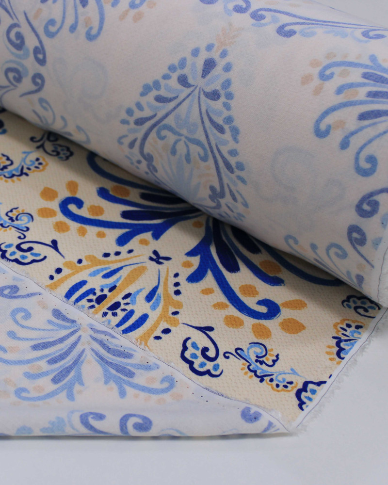 Tecido Viscose Premium Estampa Arabesco Amarelo, Azul e Bege