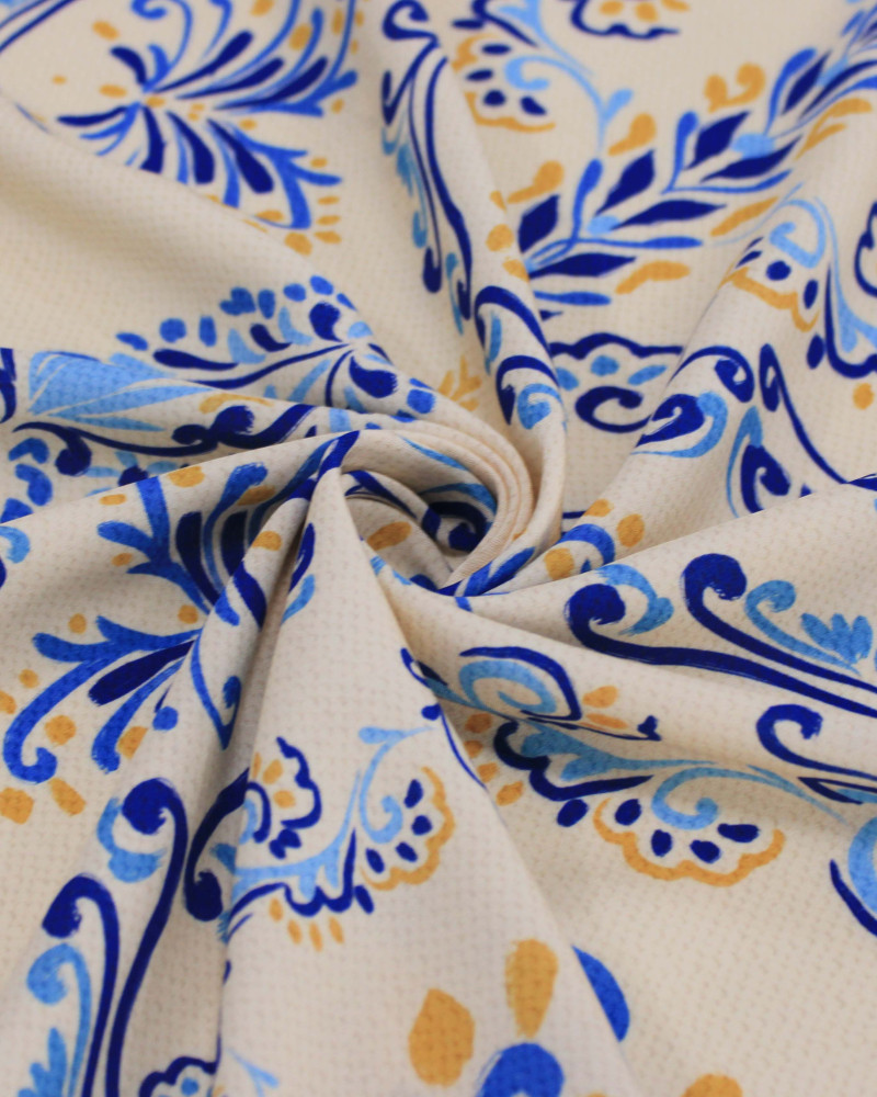 Tecido Viscose Premium Estampa Arabesco Amarelo, Azul e Bege