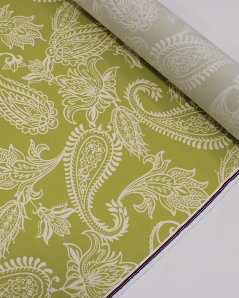 Tecido Viscose Premium Macro Paisley Estampado Offwhite e Verde Abacate