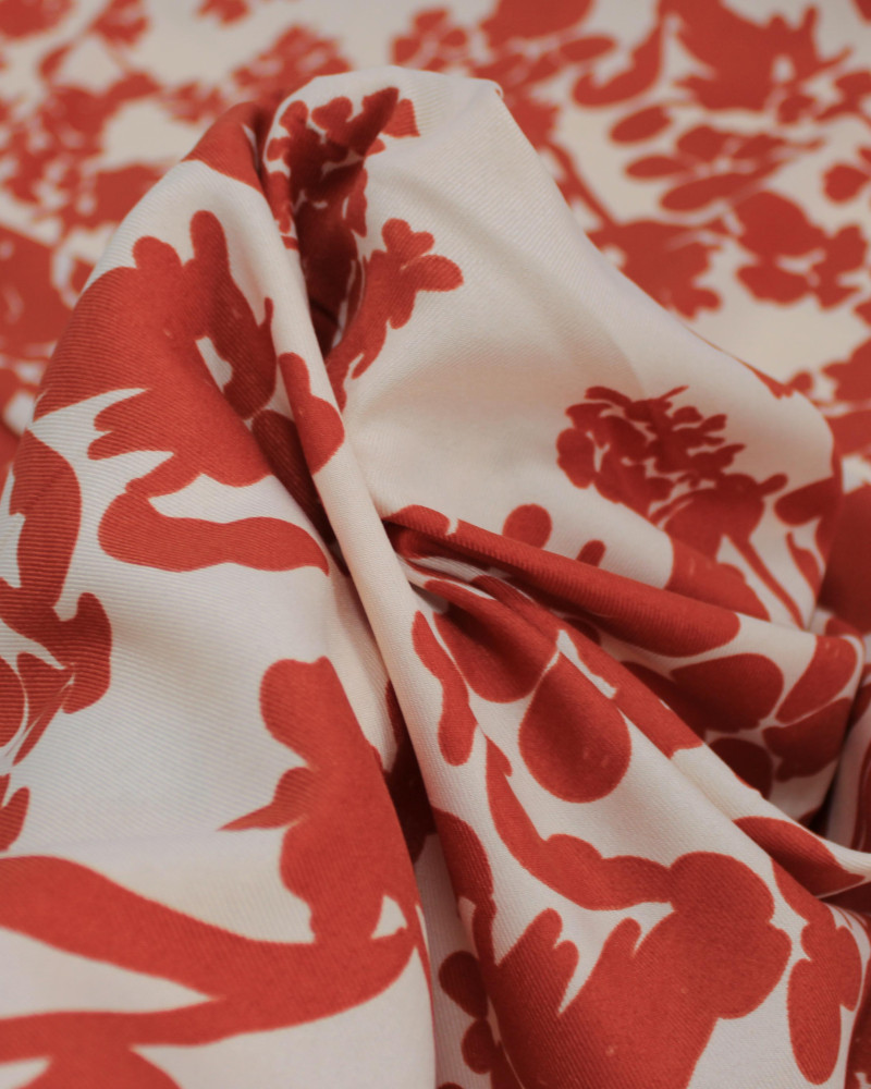 Tecido Crepe Sarjado Ramos Abstratos Vermelho e Pêssego