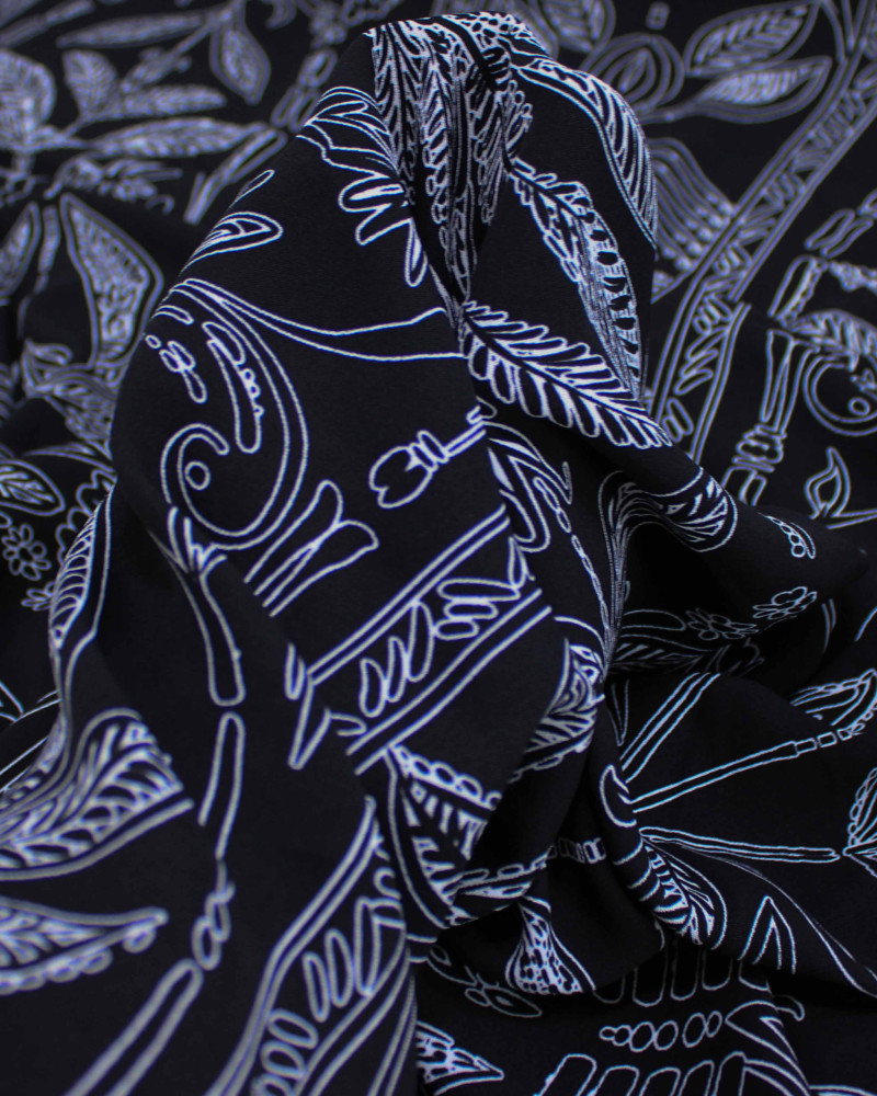 Tecido Crepe Koshibo Ramos Abstratos em Listras Branco e Preto