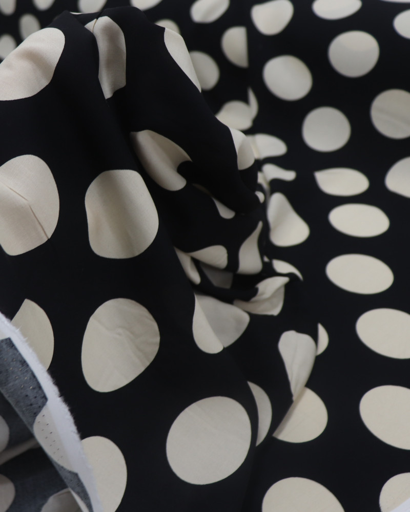 Tecido Viscose Macro Poá Creme e Preto