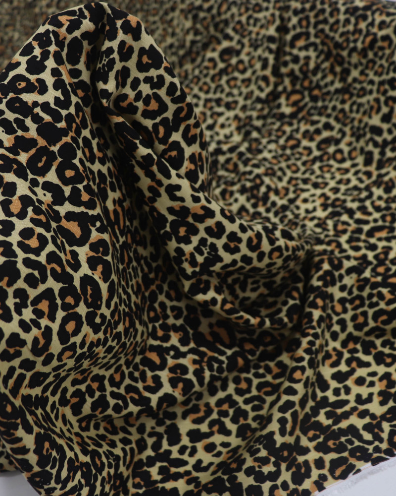 Tecido Viscose Texturizada Animal Print Clássico Amarelo Manteiga