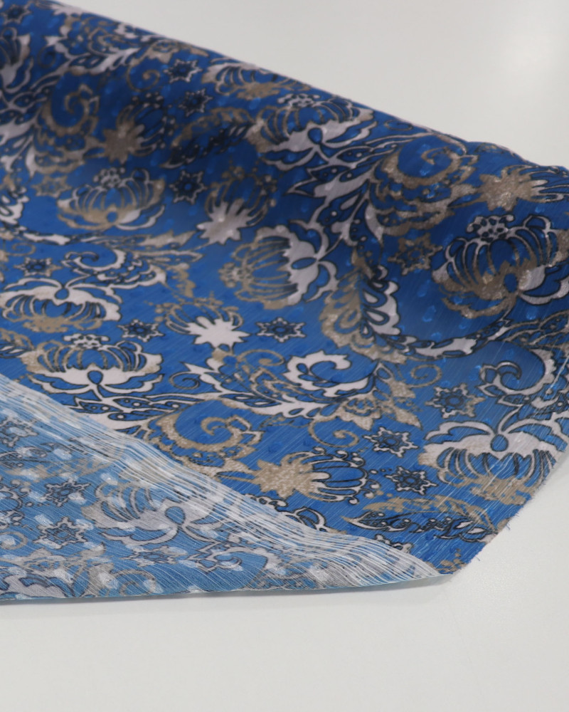 Tecido Crepe Chiffon Texturizado Italiano Brocado Ramos e Arabescos Tons de Bege e Azul