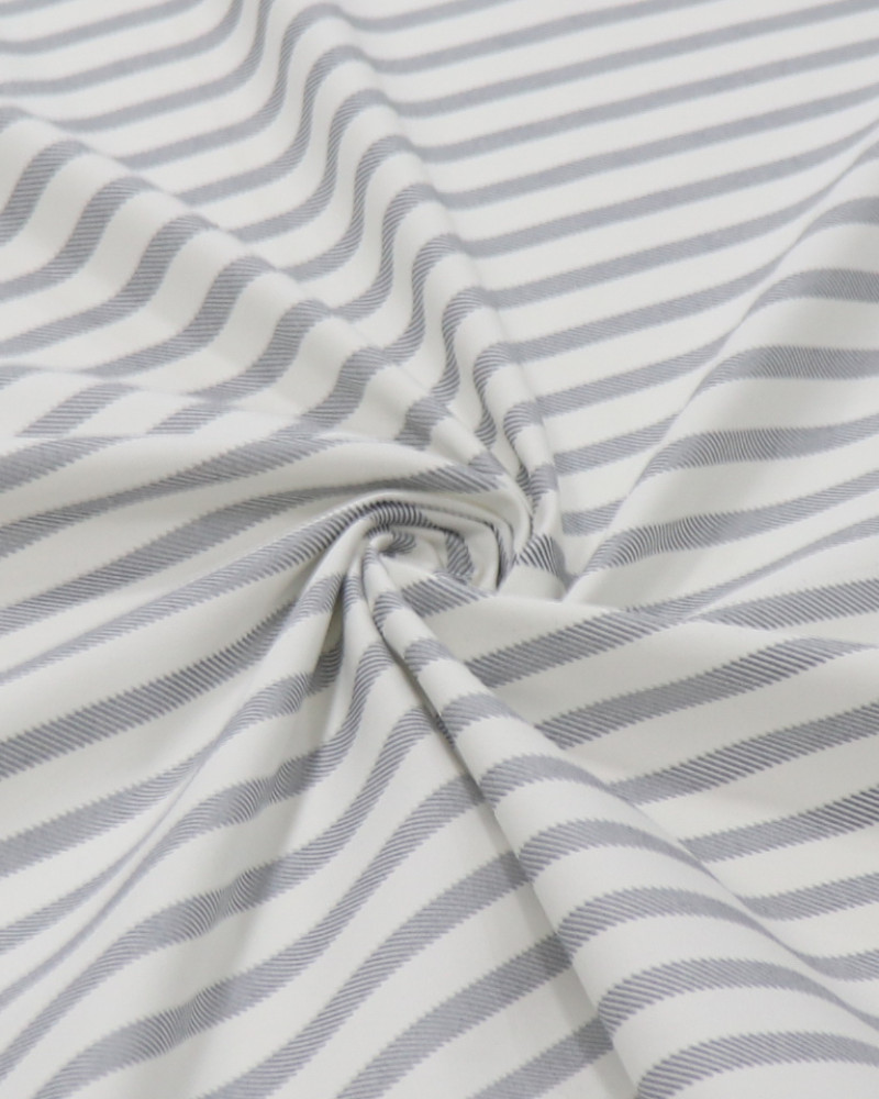 Tecido Crepe de Alfaiataria Italiano Listrado Estonado Offwhite e Cinza (COM DETALHES)