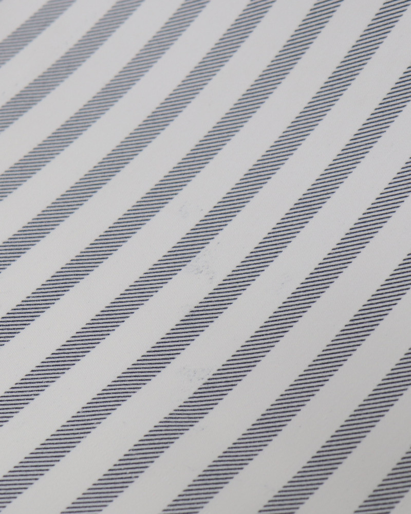 Tecido Crepe de Alfaiataria Italiano Listrado Estonado Offwhite e Cinza (COM DETALHES)