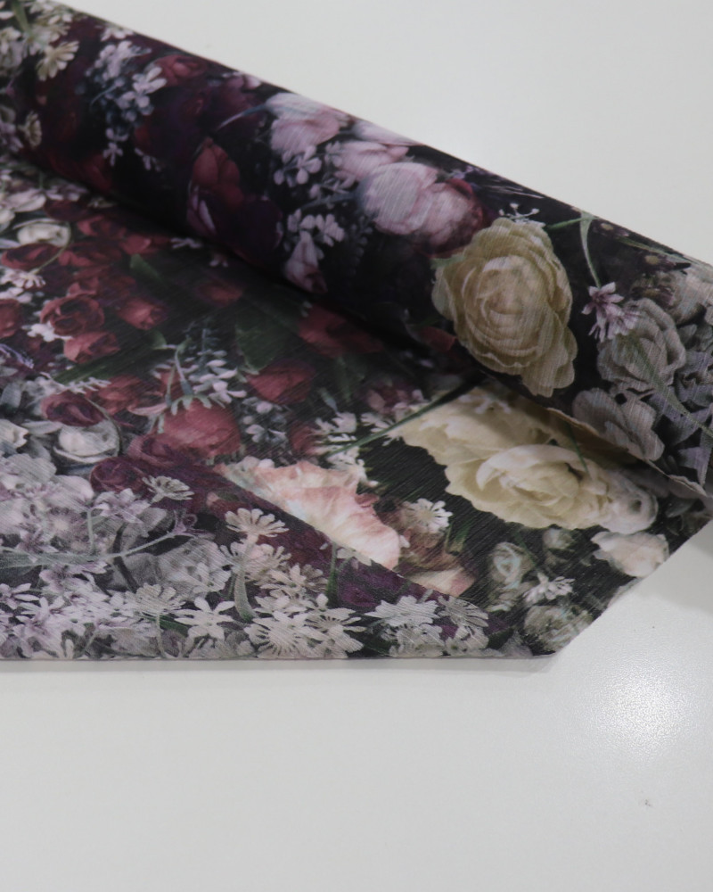 Tecido Crepe Chiffon Texturizado Italiano Tapete Floral Colorido e Preto