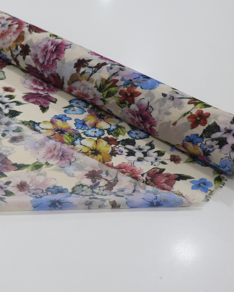 Tecido Crepe Chiffon Toque de Seda Italiano Multi Floral Colorido e Pêssego