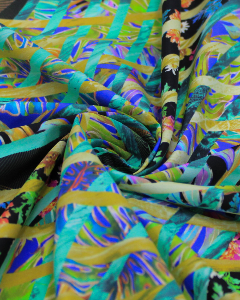 Tecido Tactel Fino Listras Ondulares Estampadas Colorido