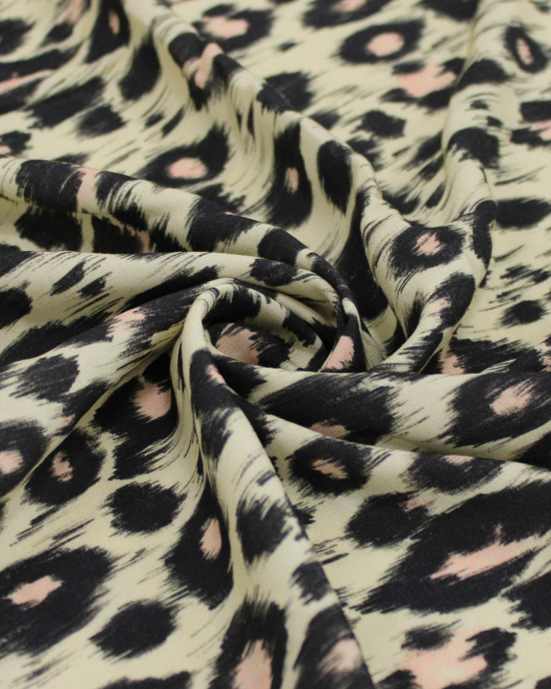 Tecido Viscose Premium Animal Print Preto e Amarelo Requinte