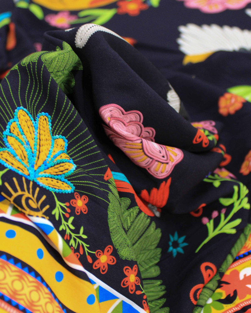 Tecido Viscose Premium Barrado Colorido, Pássaros e Flores Colorido e Preo