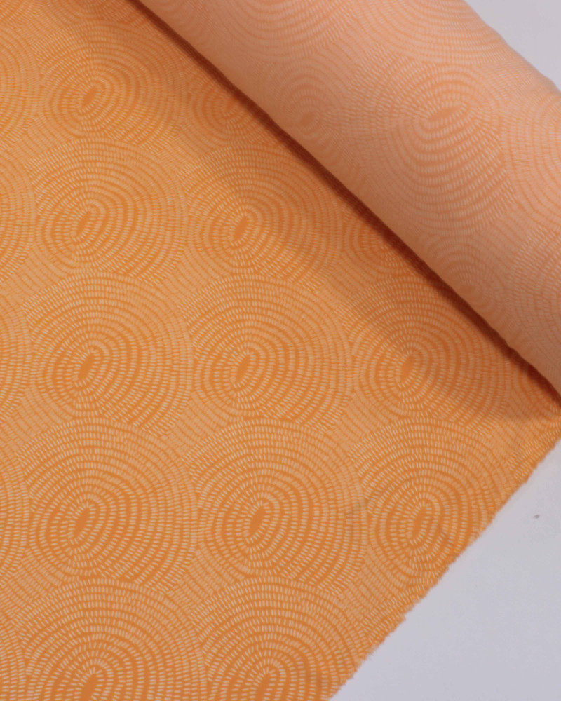Tecido Crepe de Viscose Círculos em Riscos Branco e Laranja