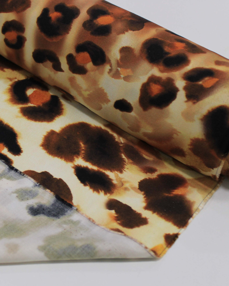 Tecido Viscose Italiano Macro Animal Print Tons Terrosos