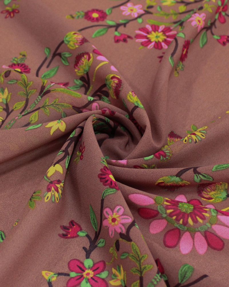 Tecido Crepe Chiffon Grosso Buquês Florais Colorido e Castanho