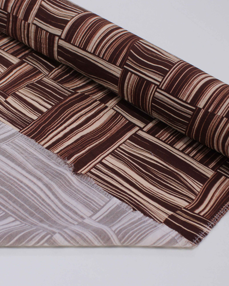 Tecido Viscose Mista Italiano Estampa Geométrica Irregular em Listras Bege e Marrom