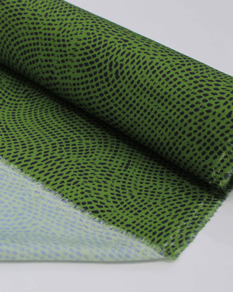 Tecido Viscose Italiano Estampa Pontilhada Preto e Verde