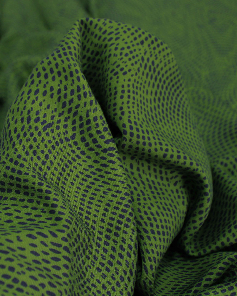 Tecido Viscose Italiano Estampa Pontilhada Preto e Verde