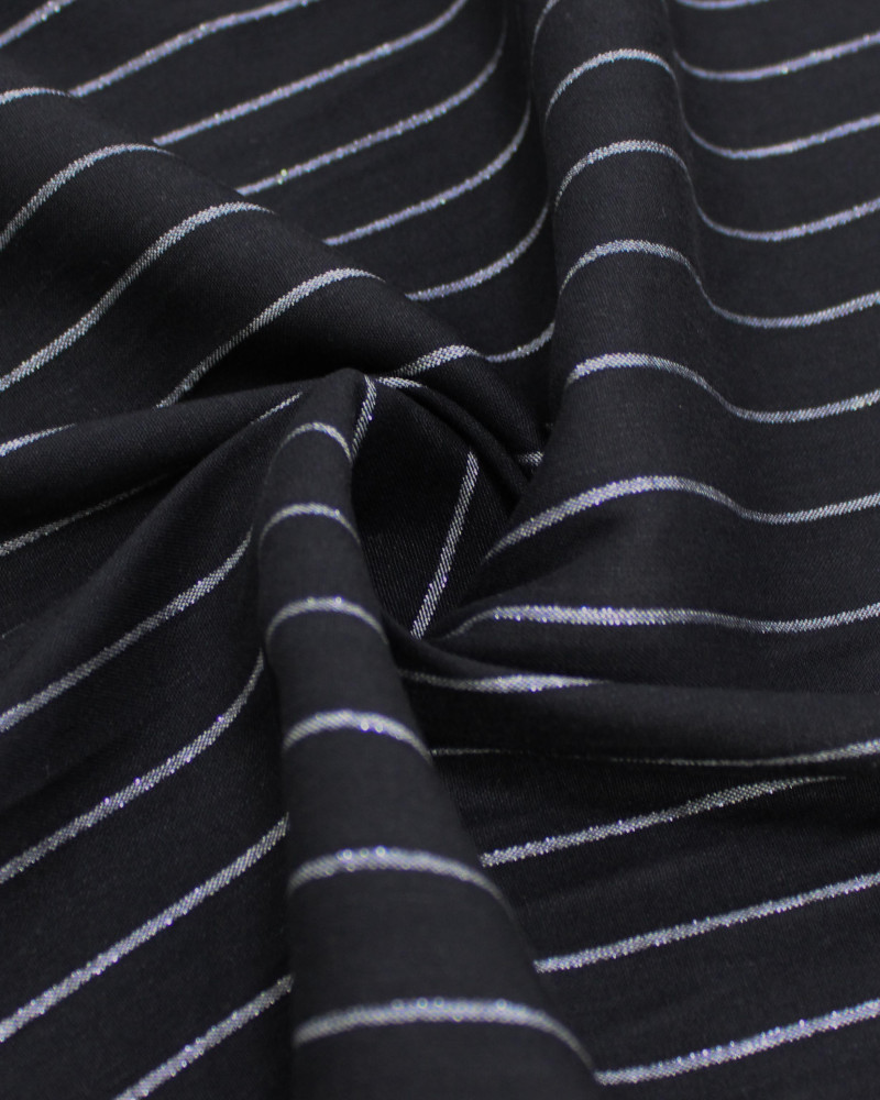 Tecido Linho Misto Italiano Risca de Giz com Lurex Preto