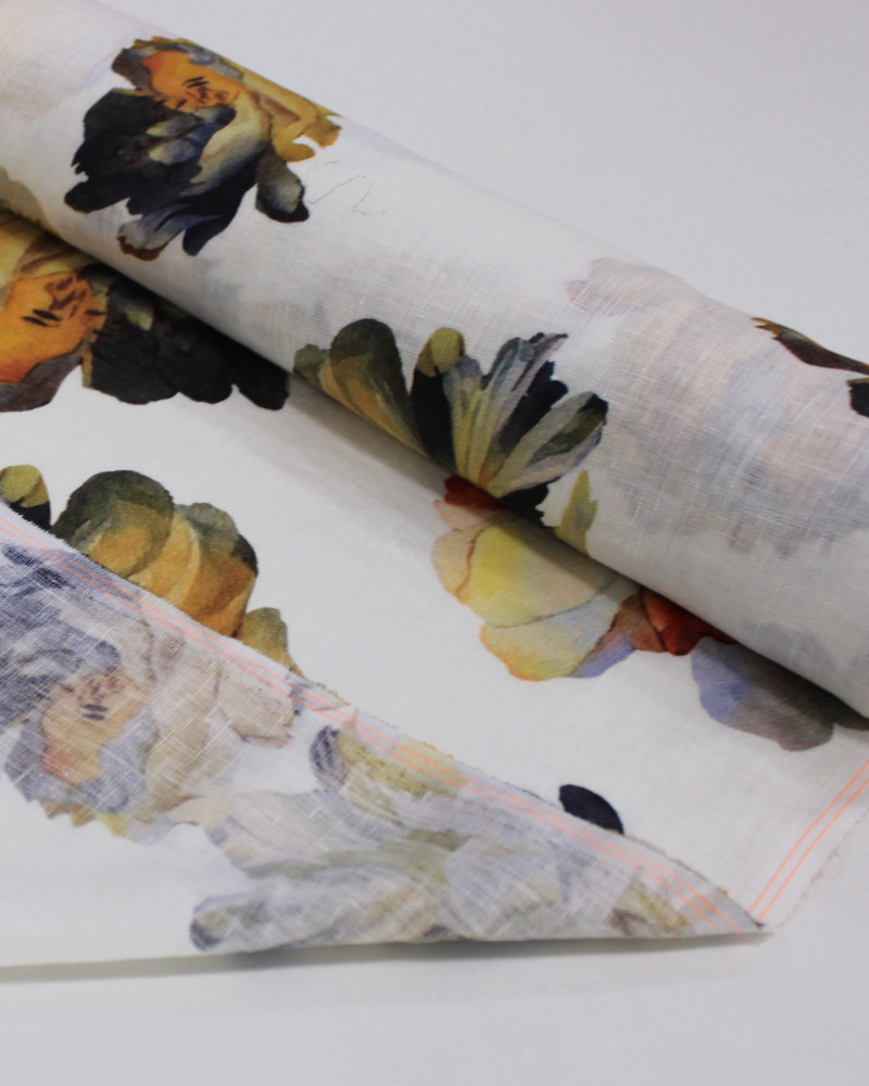 Tecido Linho Puro Italiano Tapete Macro Floral Colorido e Branco